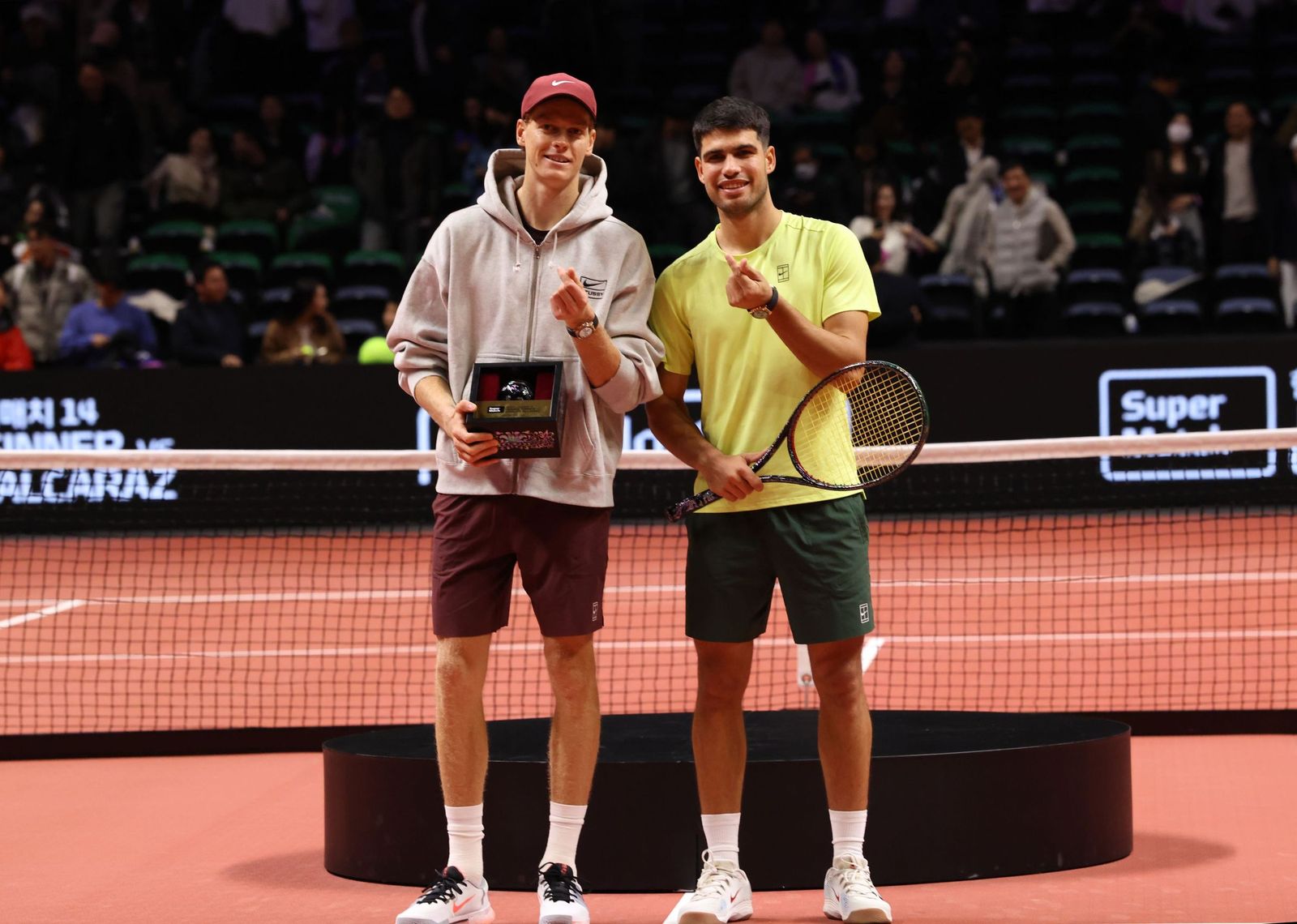 Las fotos de la exhibición entre Alcaraz y Sinner