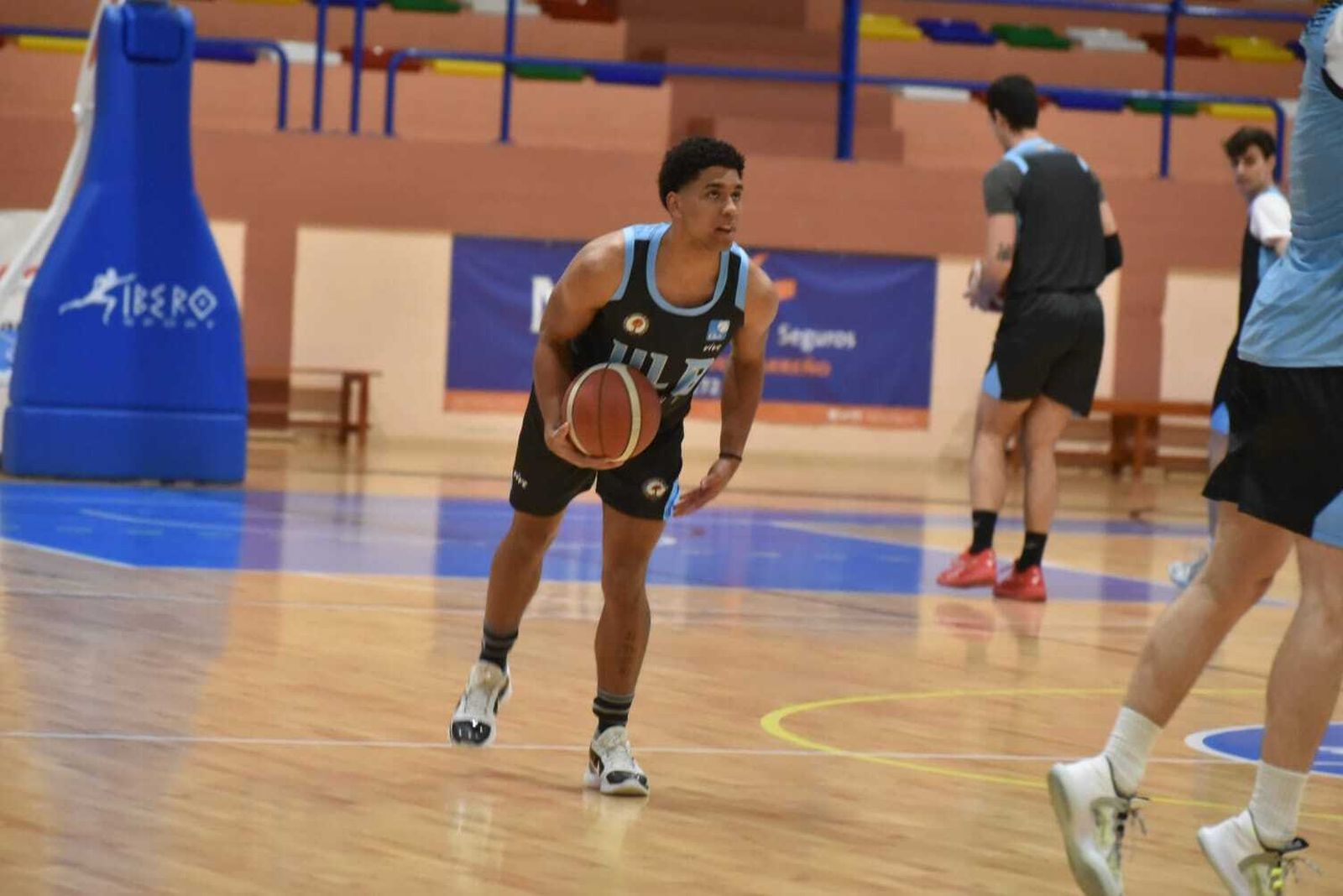 Wellingthon Díaz, en su primer entrenamiento con la ULB