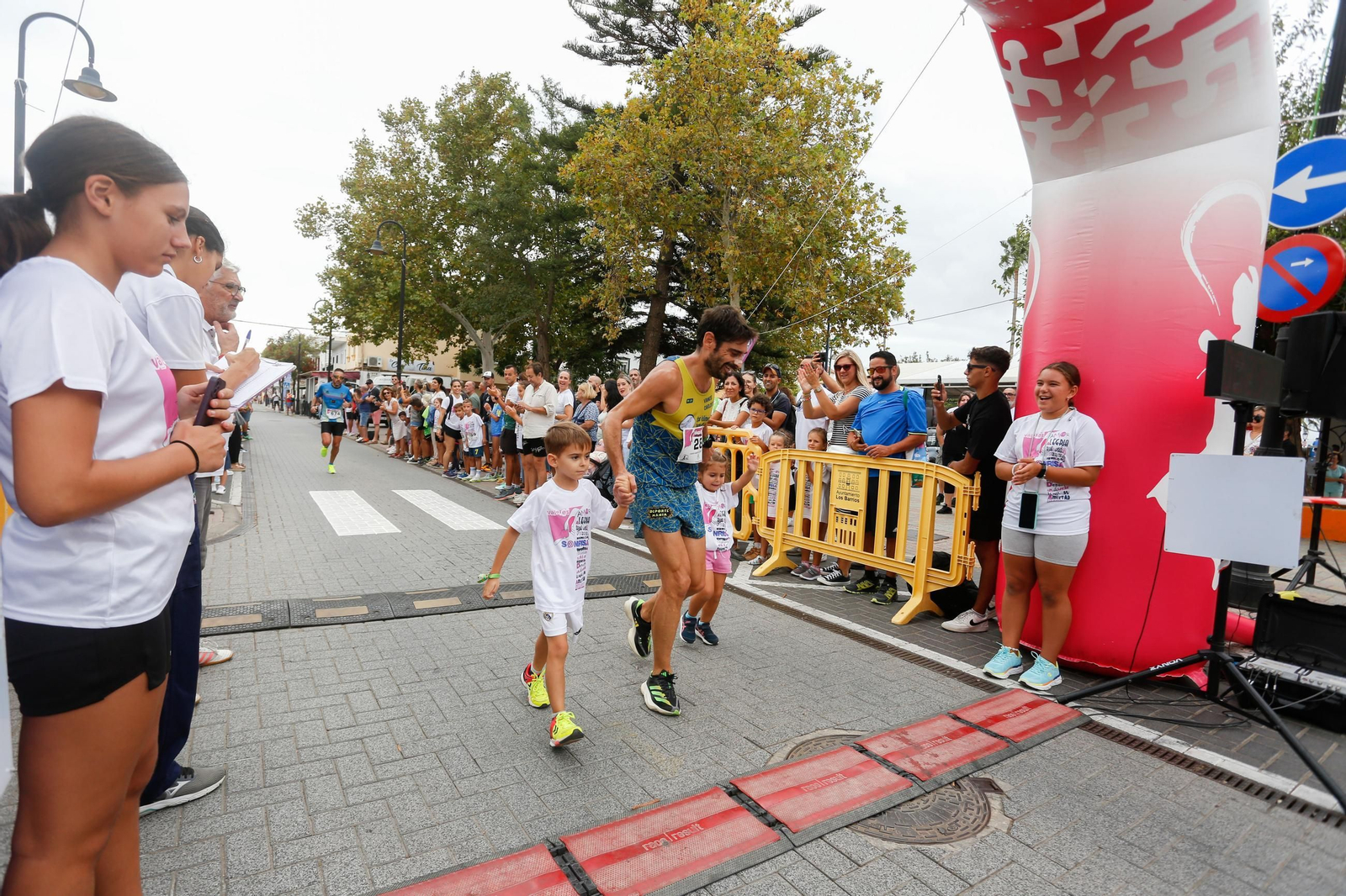 Las fotos de la VII Carrera Solidaria de Palmones