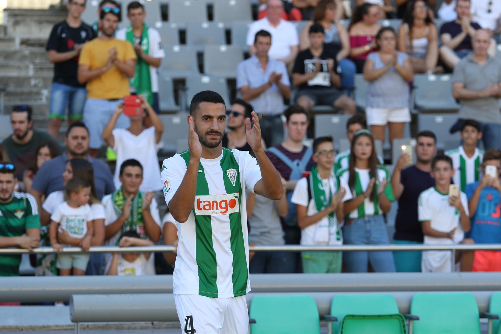 Las imágenes de la presentación del Córdoba ante su afición