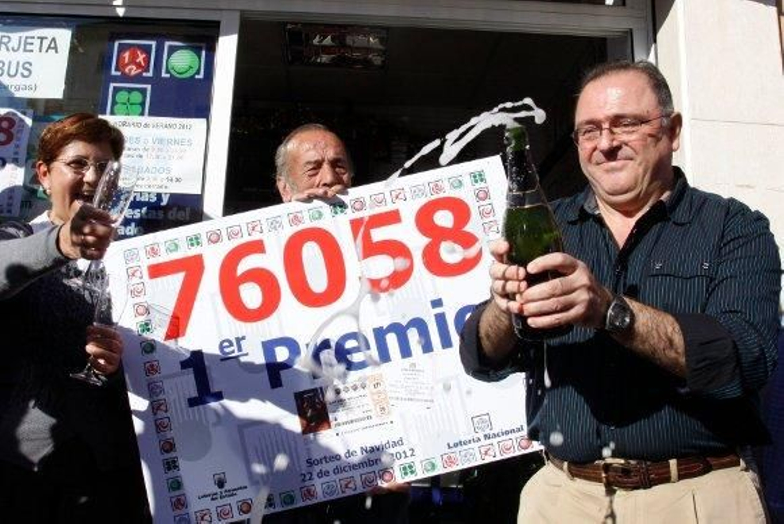 En Málaga, el Gordo ha dejado 800.000 euros.

Foto: Albinana