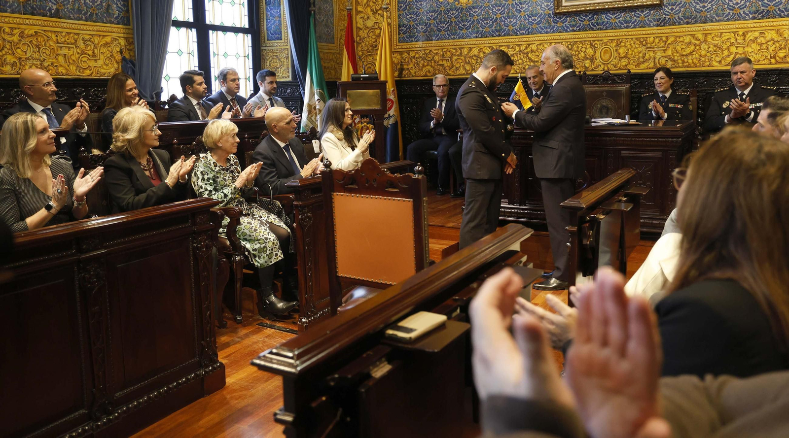 Las fotos del homenaje en Algeciras al inspector jefe de la Policía Nacional Francisco González Suárez