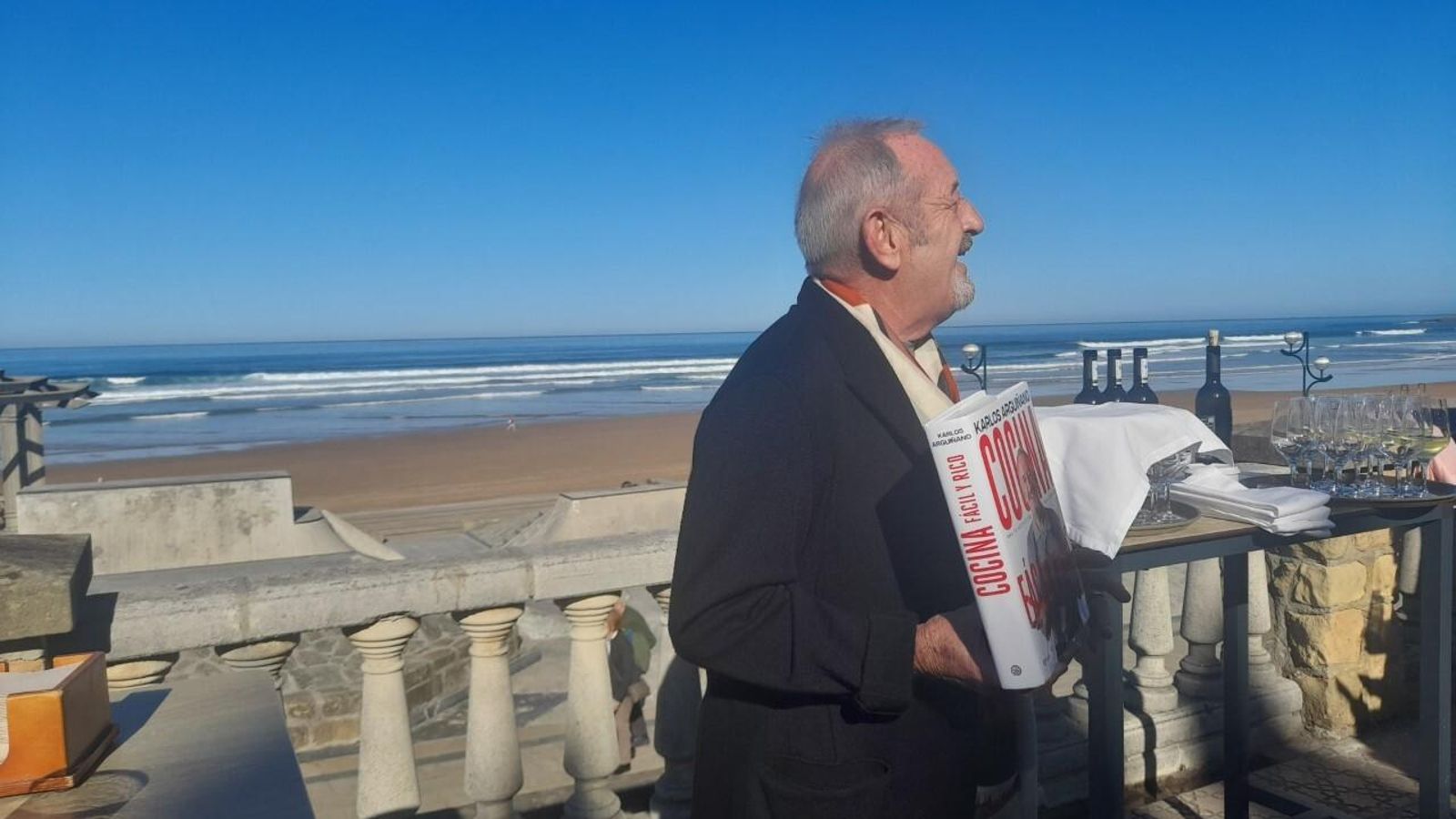 Karlos Arguiñano en la presentación de  recetario con Planeta en 2023