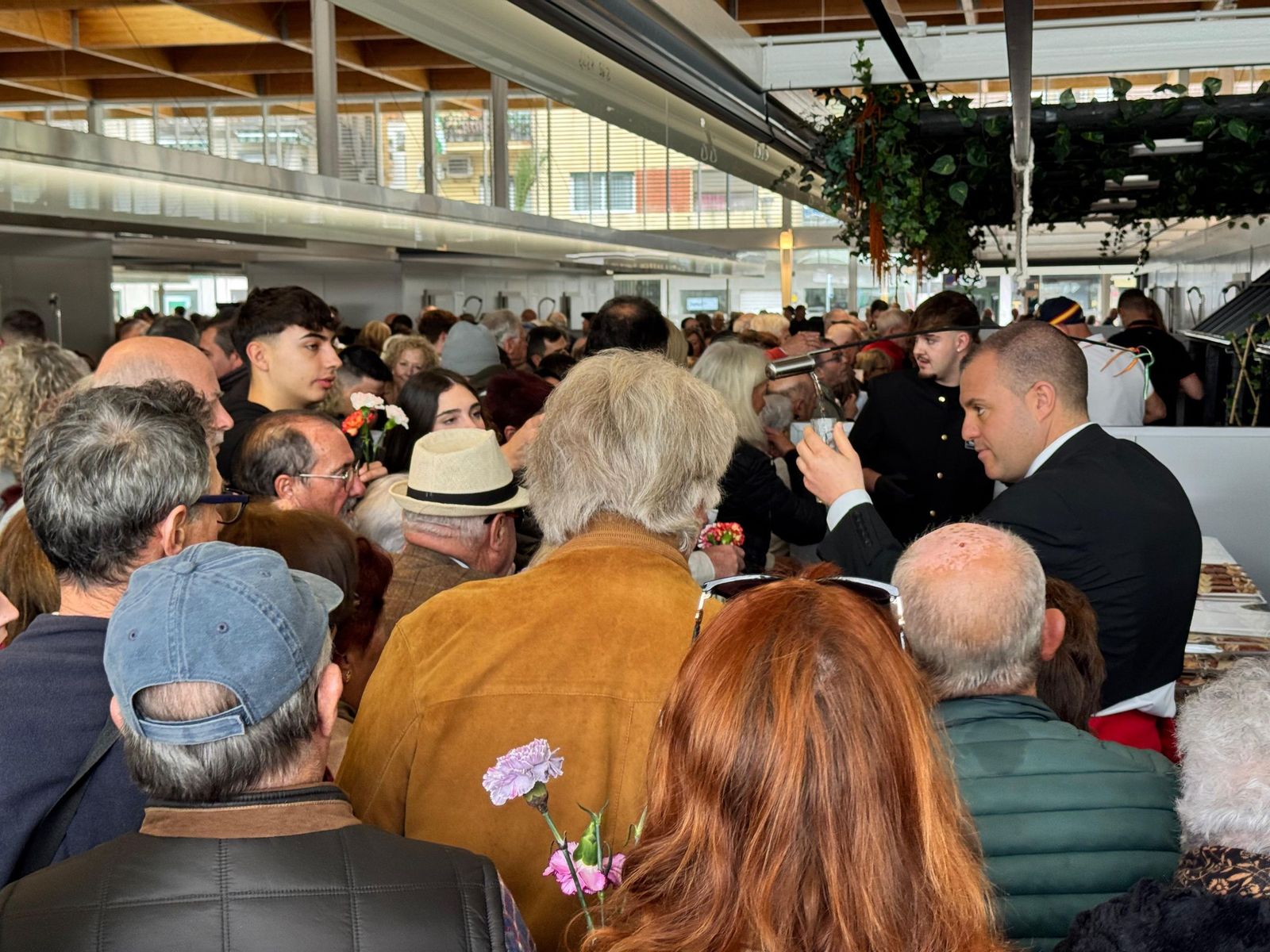 Así ha sido la inauguración del mercado municipal de Almuñécar