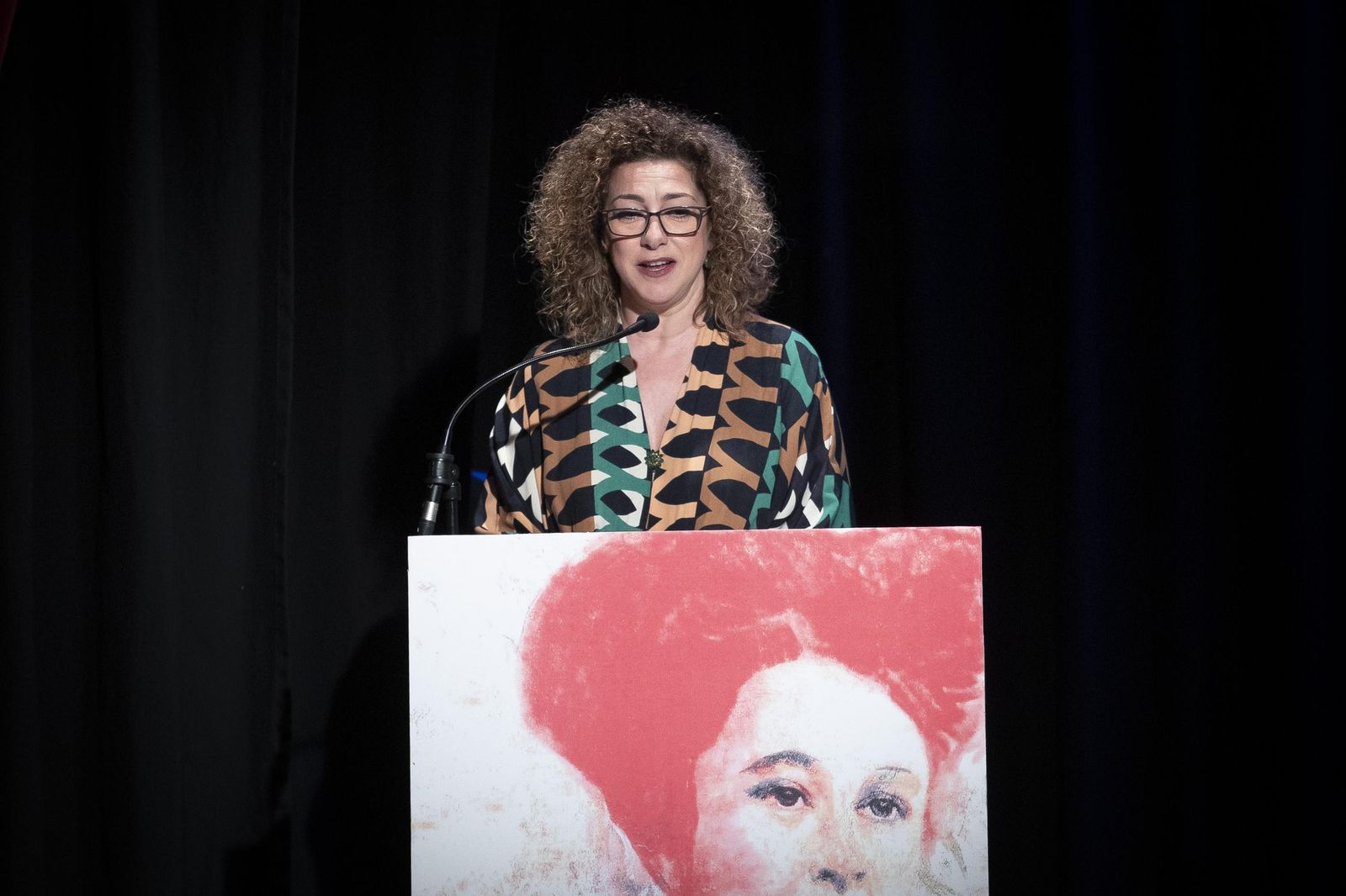 Las mejores imágenes del reconocimiento a nueve mujeres en los Premios María Lejárraga