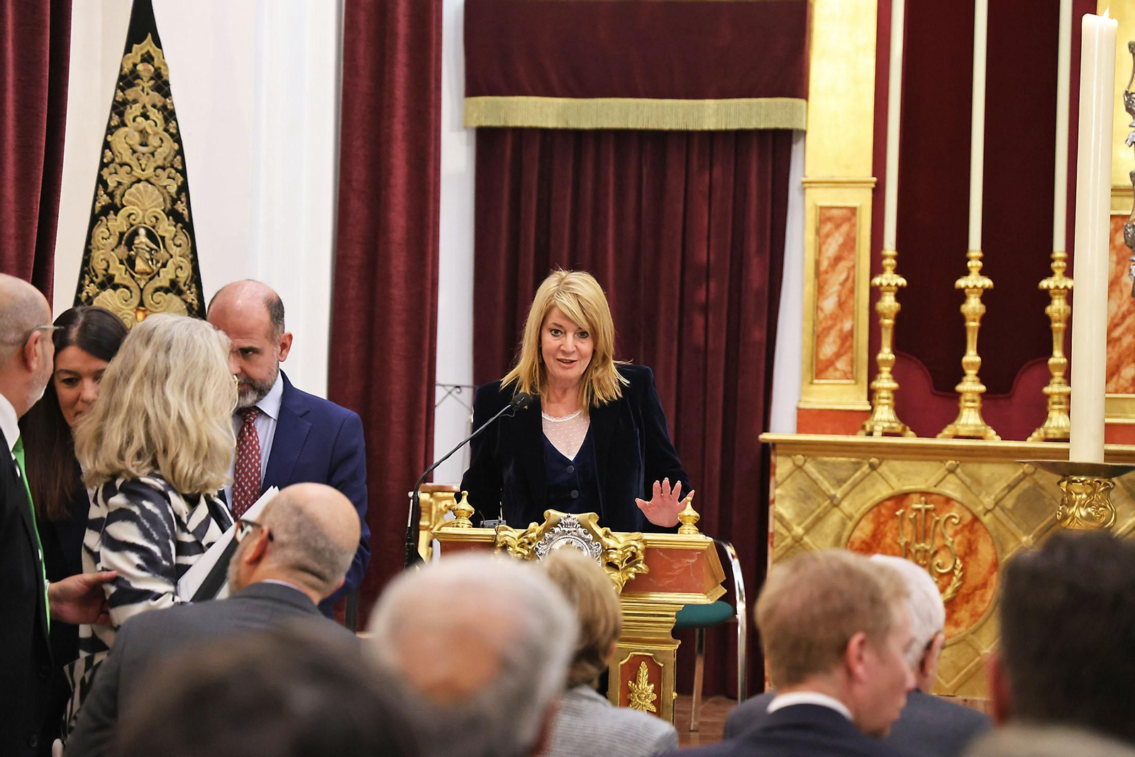 Imágenes del ambiente en la Exaltación a la Saeta de Huelva