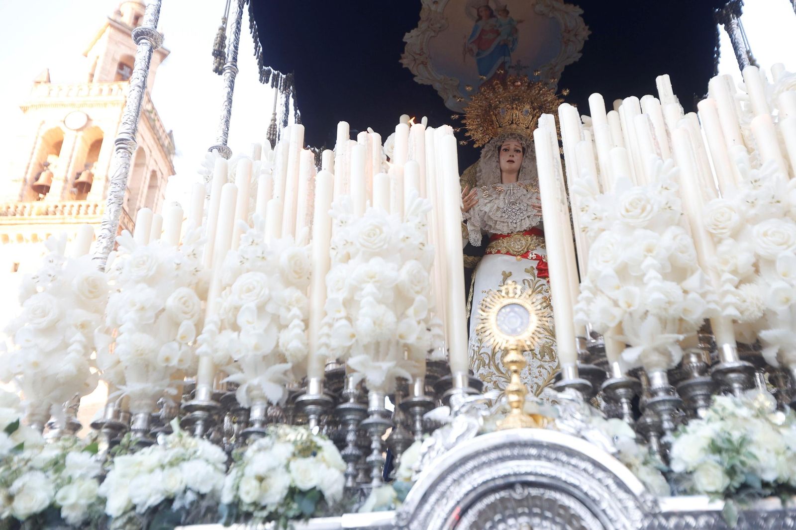 La procesión del Prendimiento en este Martes Santo de Córdoba, en imágenes
