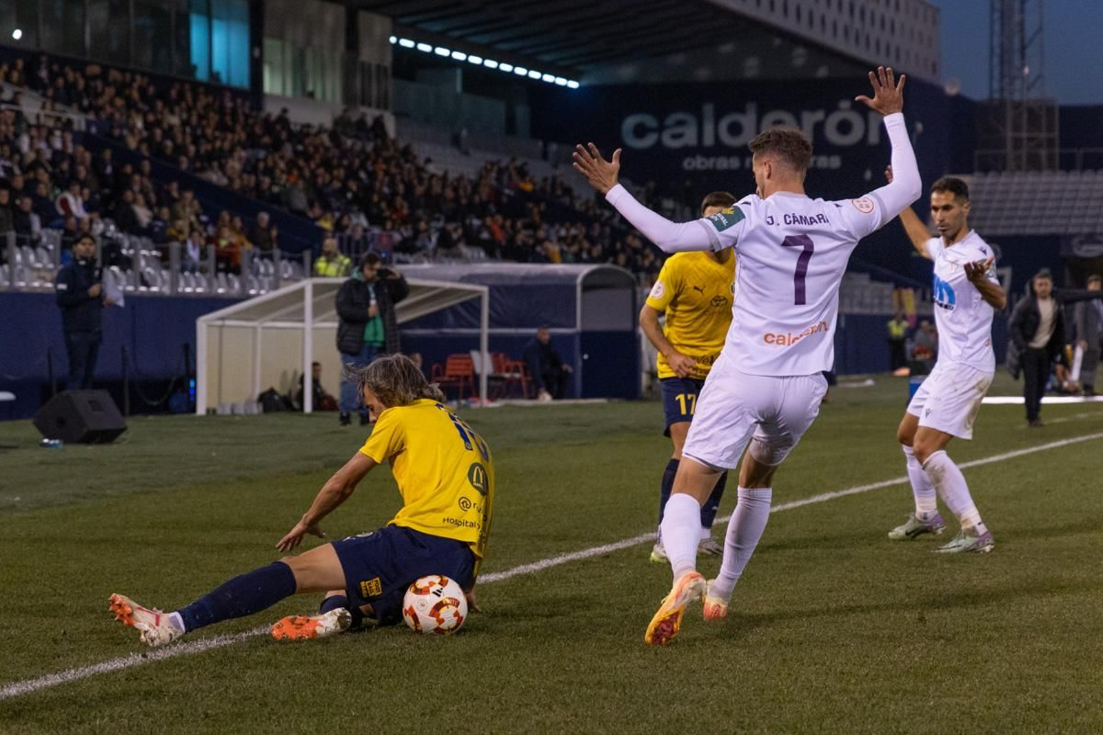 La euforia de la victoria in extremis del Real Jaén ante el Marbellí, en imágenes