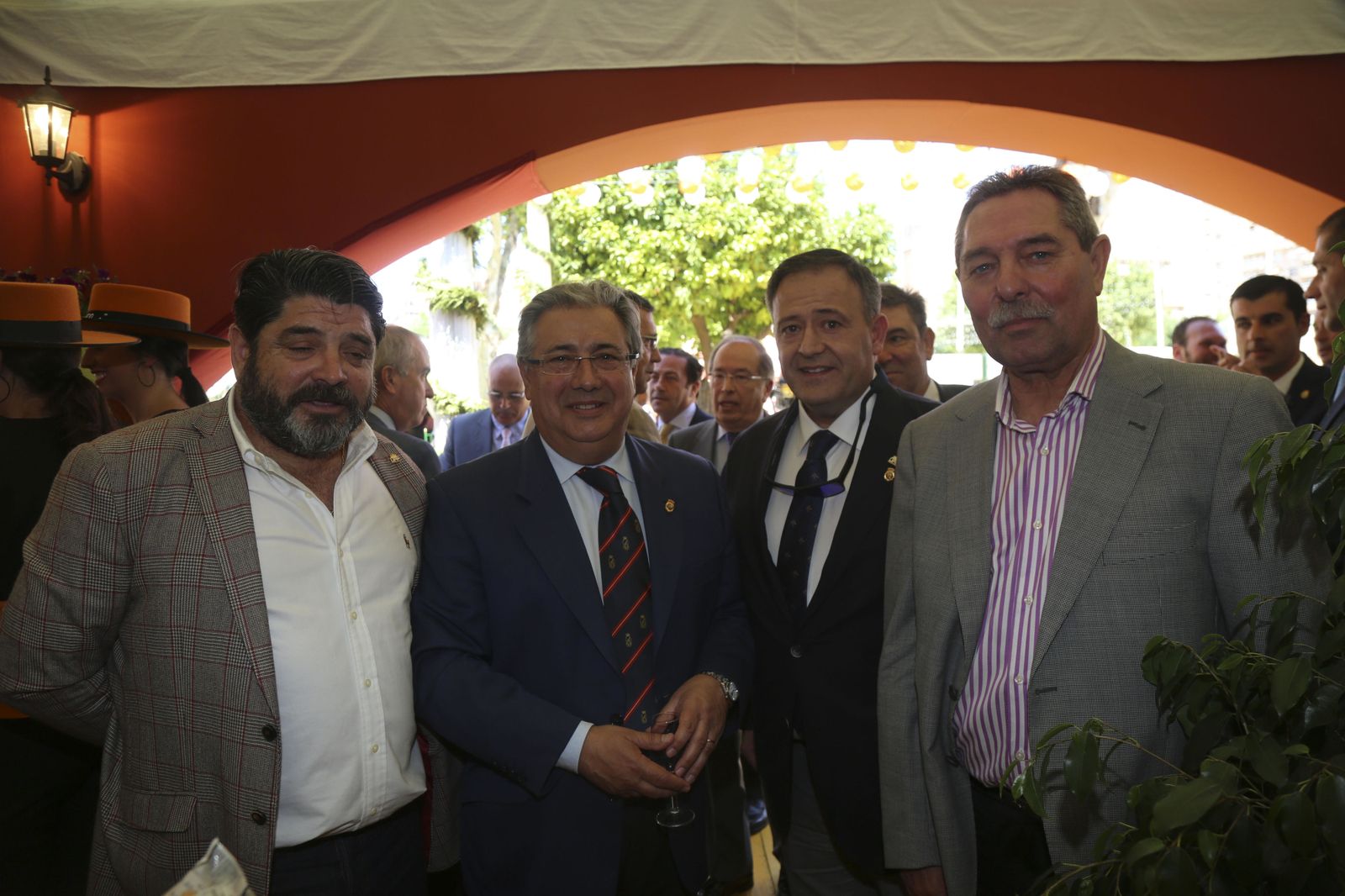 Zoido, con los dirigentes de la Unión Federal de Policía (UFP) Antonio Jurado, Víctor Duque y Gabino Alfaya.