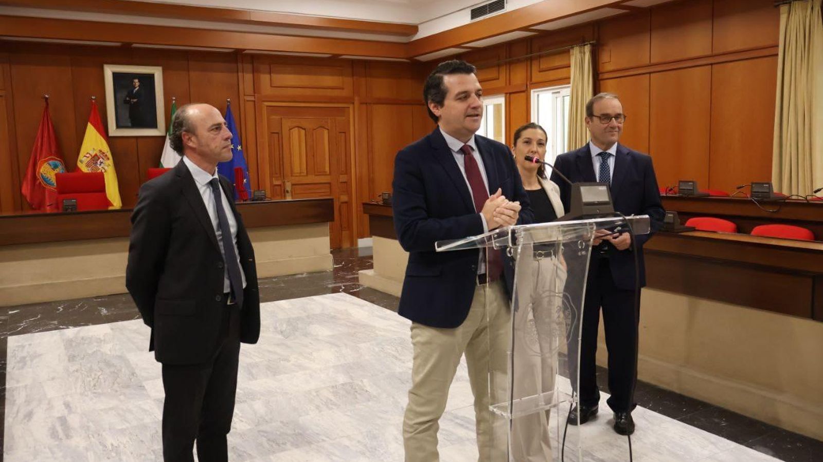 El alcalde de Córdoba, José María Bellido, durante su comparecencia El alcalde de Córdoba, José María Bellido, durante su comparecencia
