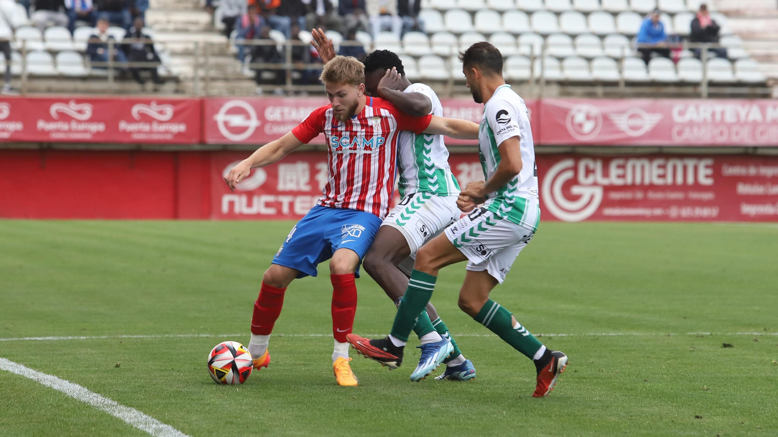 Las fotos del Algeciras-Antequera de Primera Federación