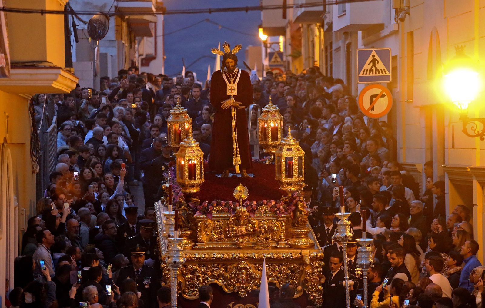 Fotos del Martes Santo en Algeciras: Medinaceli