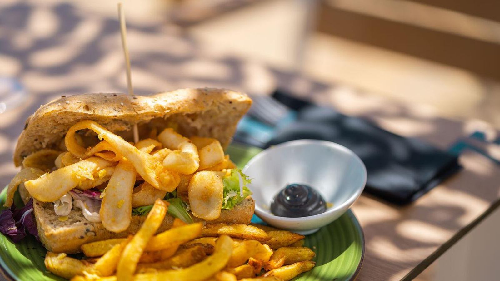 Bocata de chocos fritos de Santa Pura