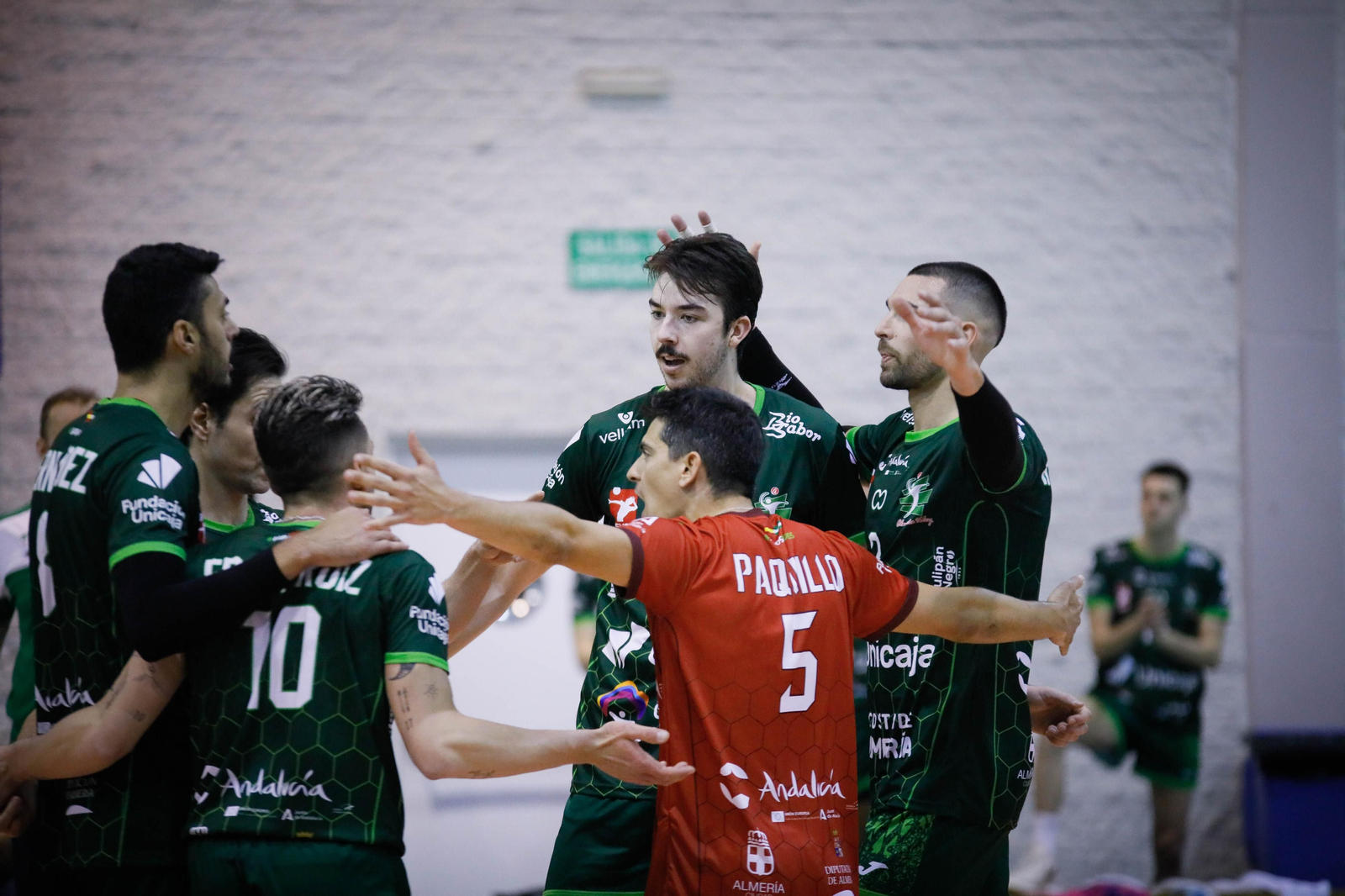 Imágenes del Unicaja Almería frente al conjunto valenciano de voleibol