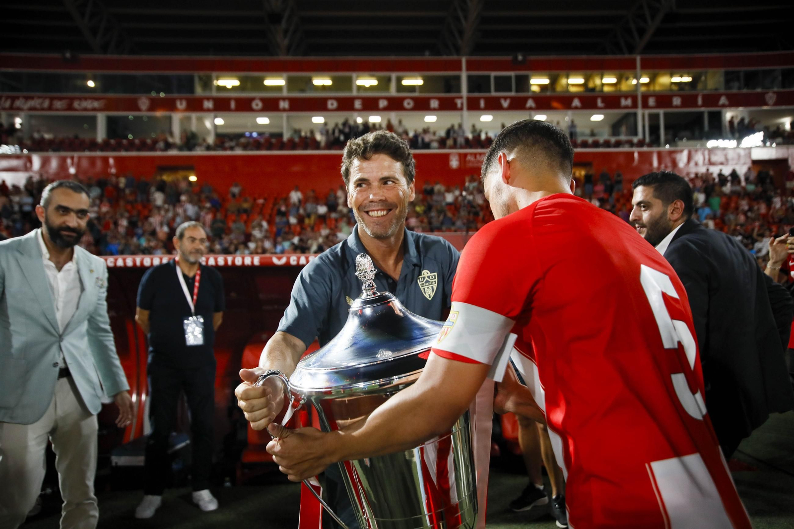Imágenes del UD Almería-Al-Nassr, Memorial Juan Rojas