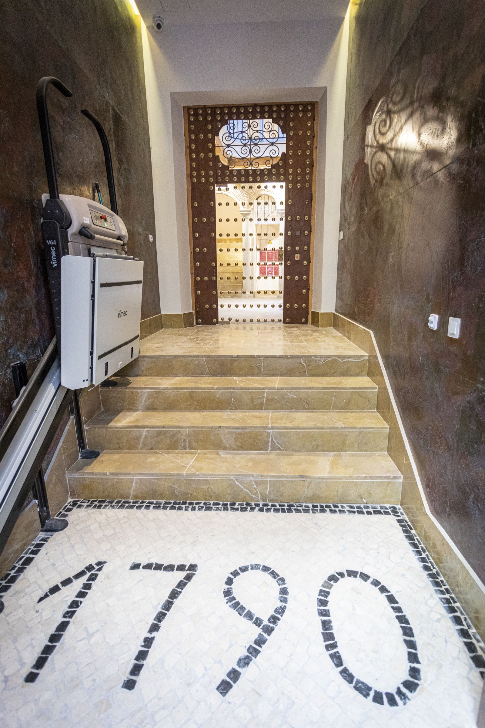 Detalles de la rehabilitación integral de finca en Conde O´Reilly esquina Costa Rica