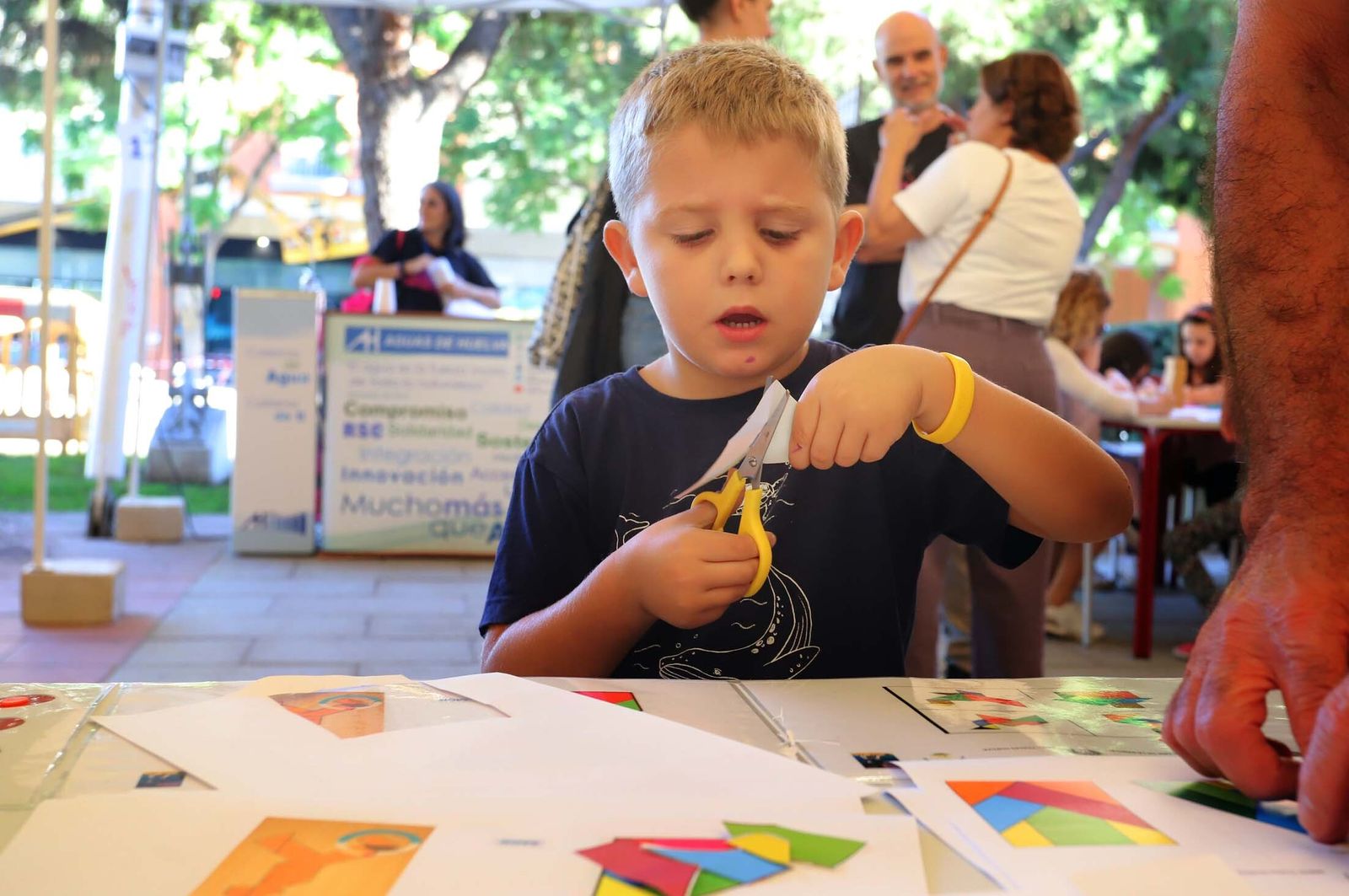 Imágenes de los talleres y actividades de La Noche Europea de los Investigadores