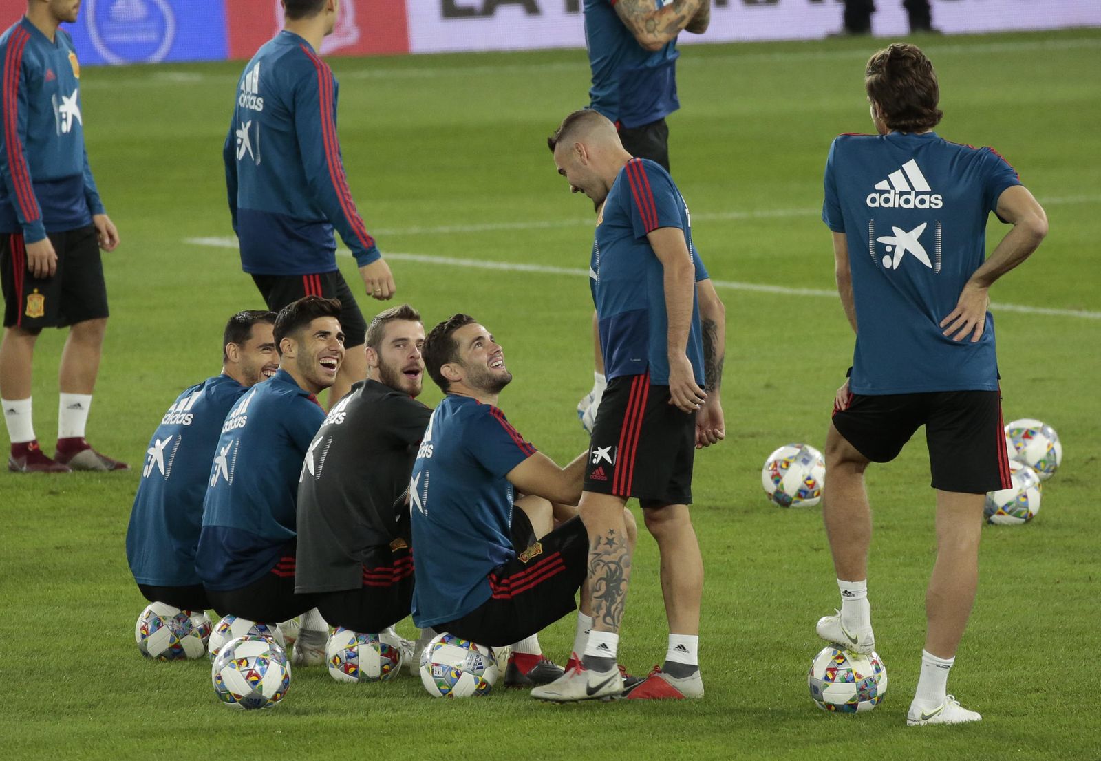 Las imágenes del entrenamiento de España en el Benito Villamarín