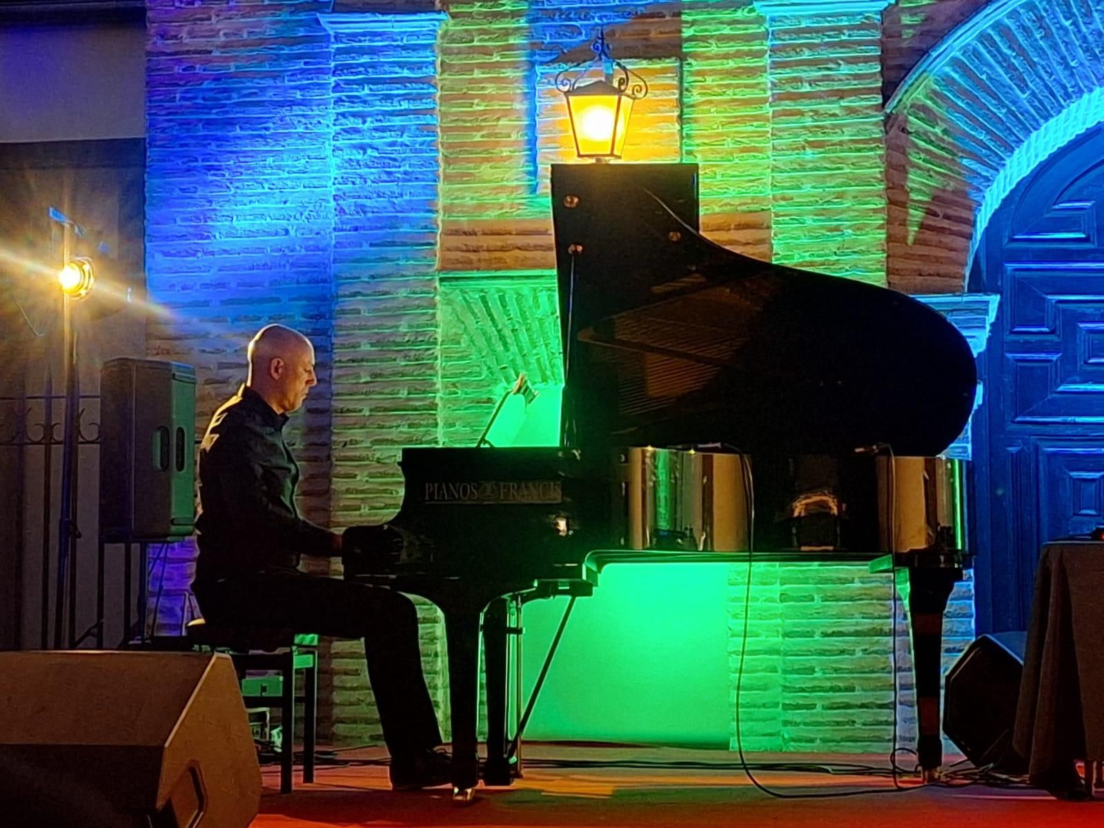 Imagen de la última edición del festival 'Poesía en el Laurel' en La Zubia