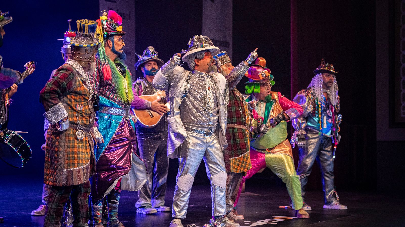 Búscate entre las mejores imágenes de la primera sesión de semifinales del COAC 2025