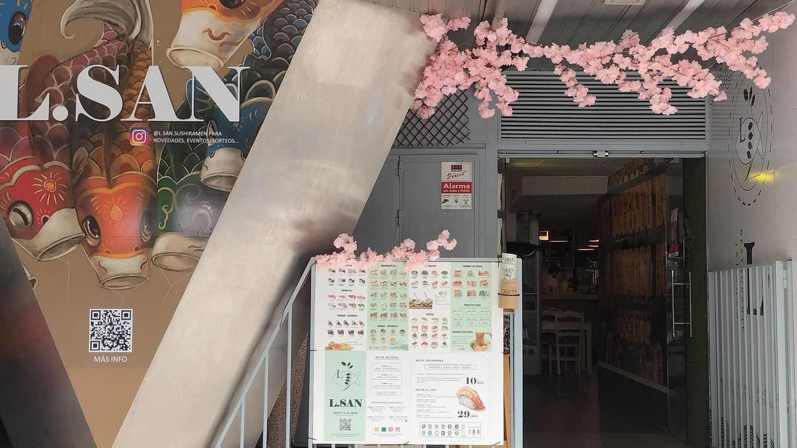 Entrada de L.San en Avenida Gran Capitán, 10