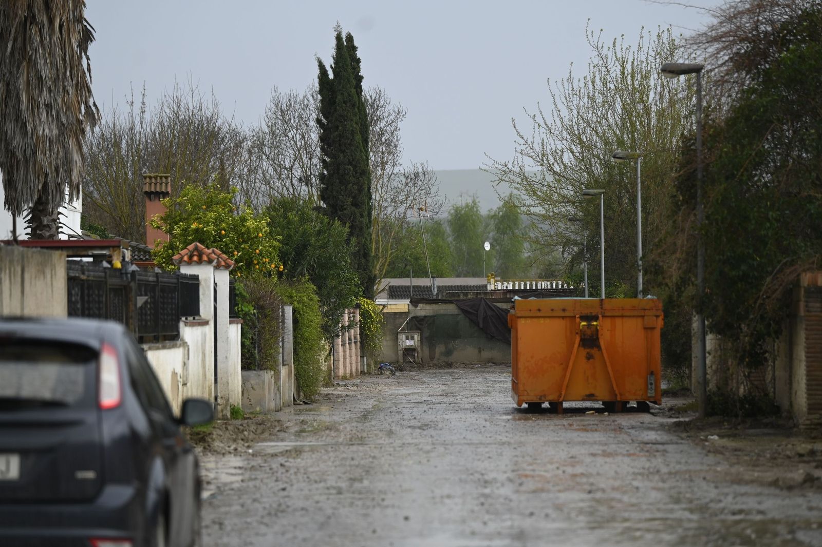 Parcelas de Guadalvalle siguen anegadas por el barro un mes después de las inundaciones