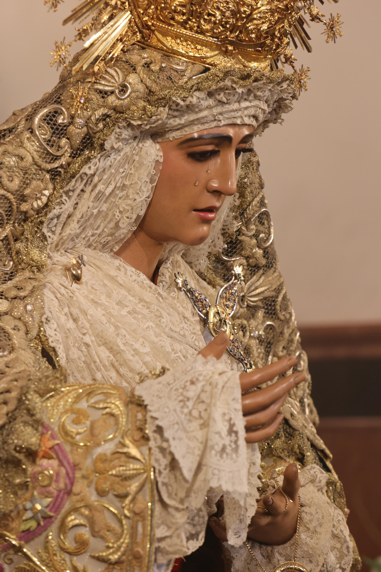 Besamanos de la Esperanza de Triana