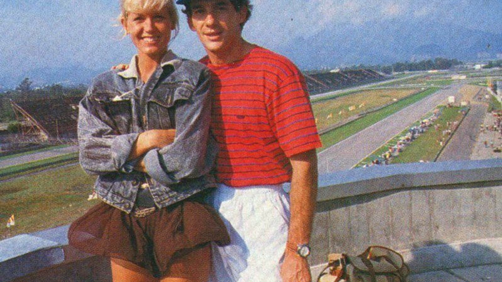 La popular presentadora, cantante y actriz Xuxa tuvo un romance con Ayrton Senna.