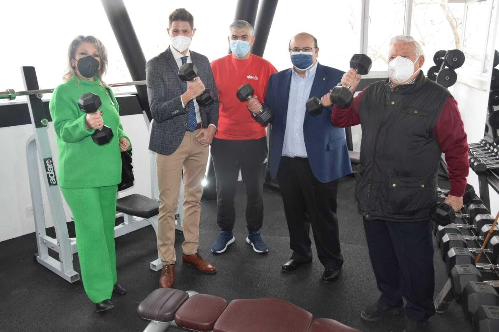 Imagen de la inauguración del gimnasio municipal de Lanjarón