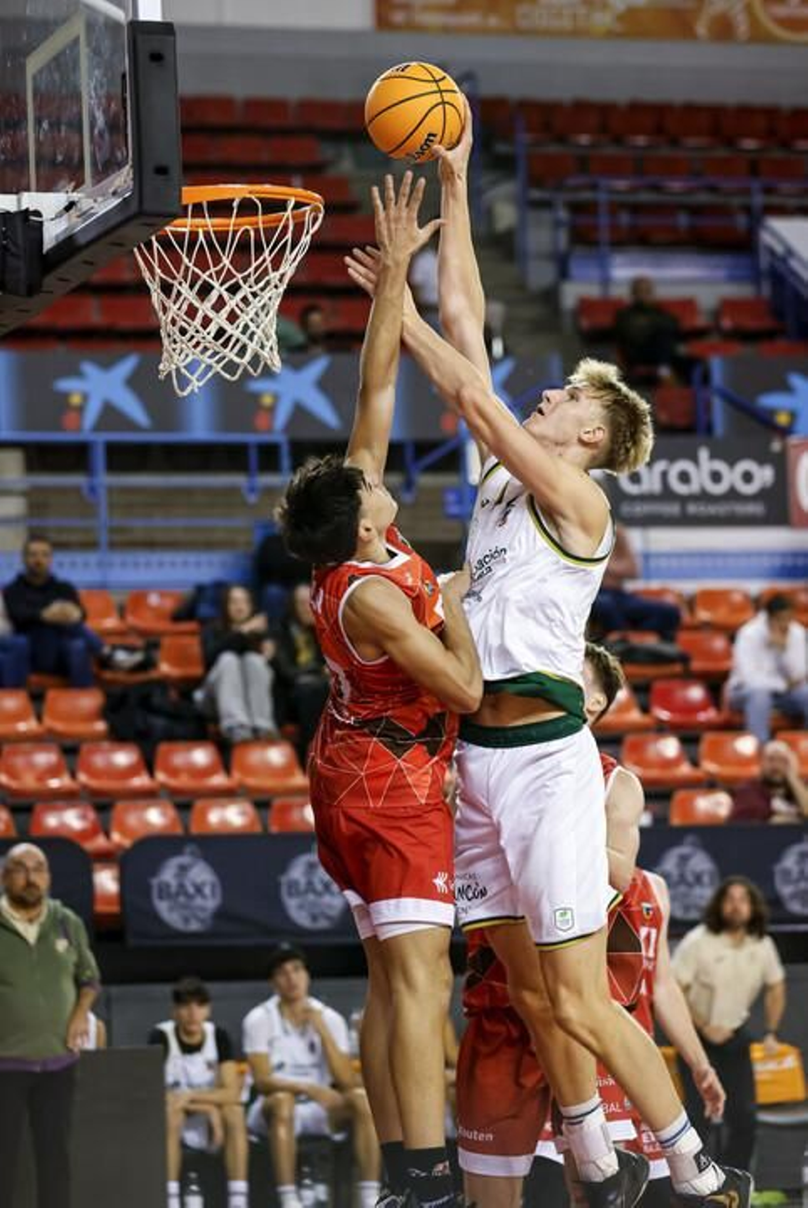 Liga U22: El Unicaja rozó la épica en Manresa con Moller y Butajevas descomunales