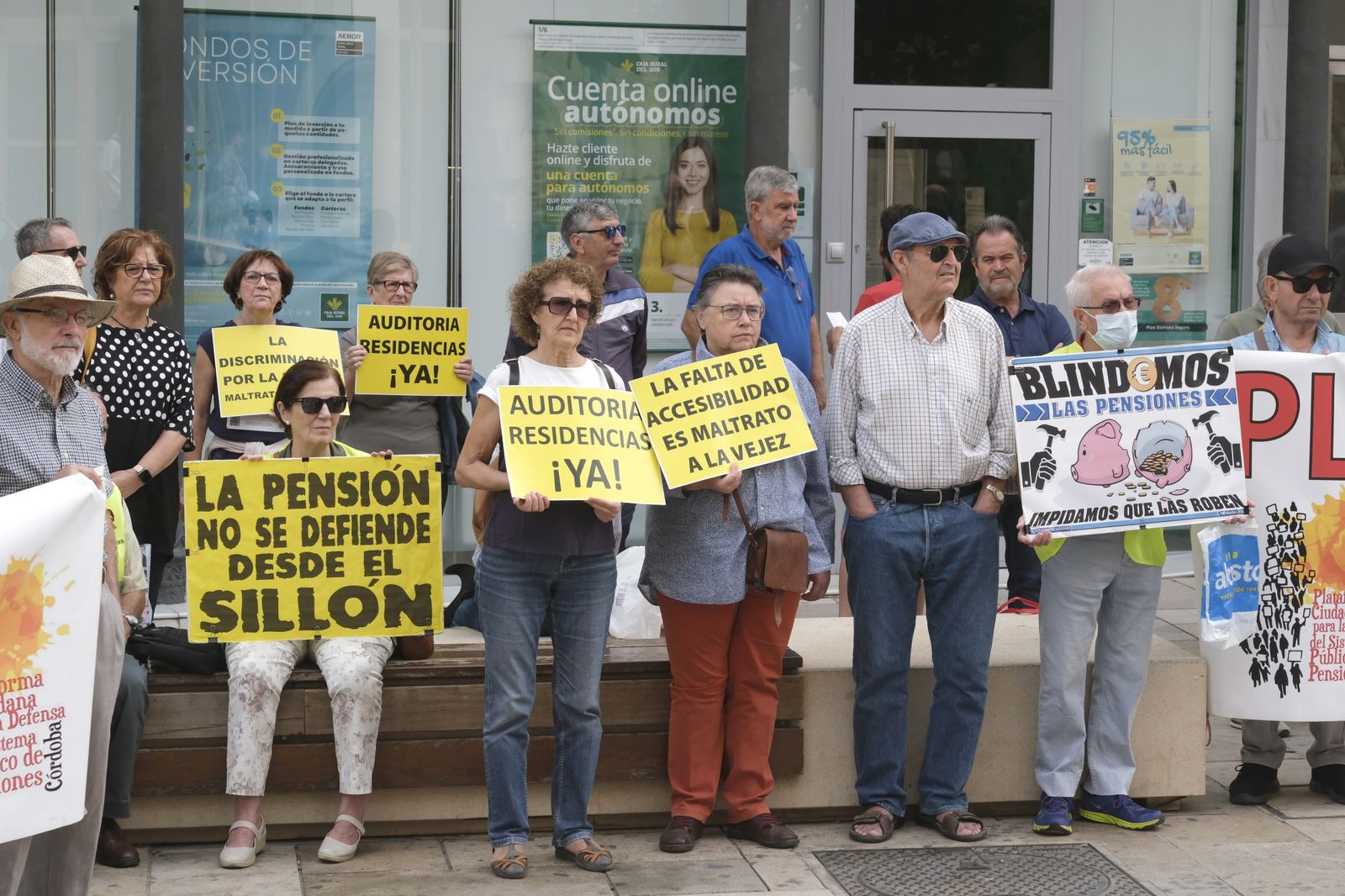 Las imágenes de la manifestación de los pensionistas en Córdoba