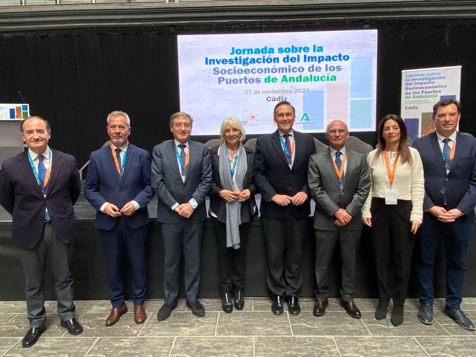 Foto de familia con los responsables de las siete autoridades portuarias.
