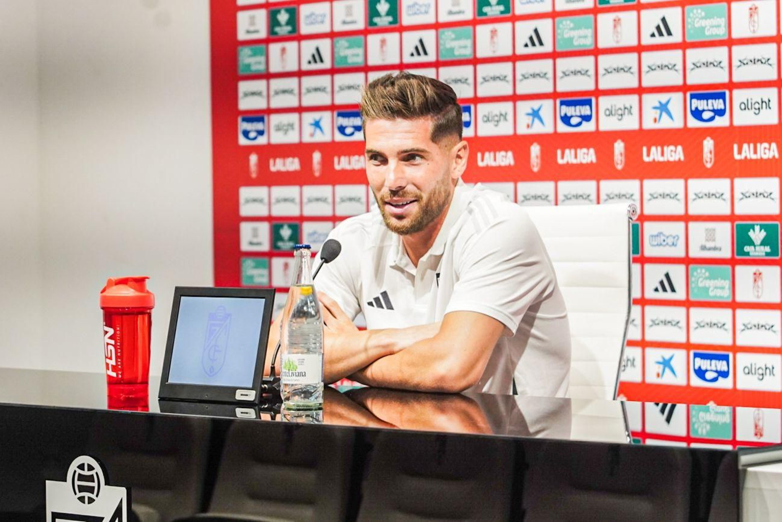 Así fue la presentación de Luca Zidane como nuevo jugador del Granada CF