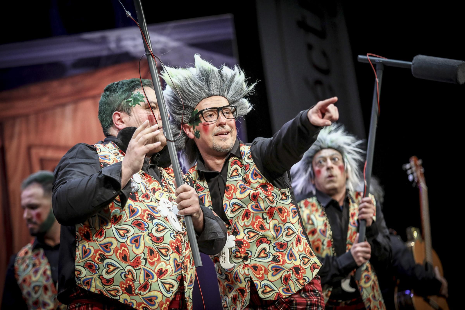 Chirigota Habla, que no te veo