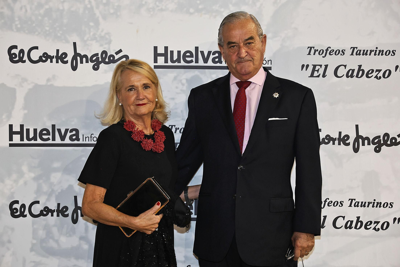 Imágenes del ambiente en la entrega de la XXXII edición de los premios taurinos "El Cabezo"