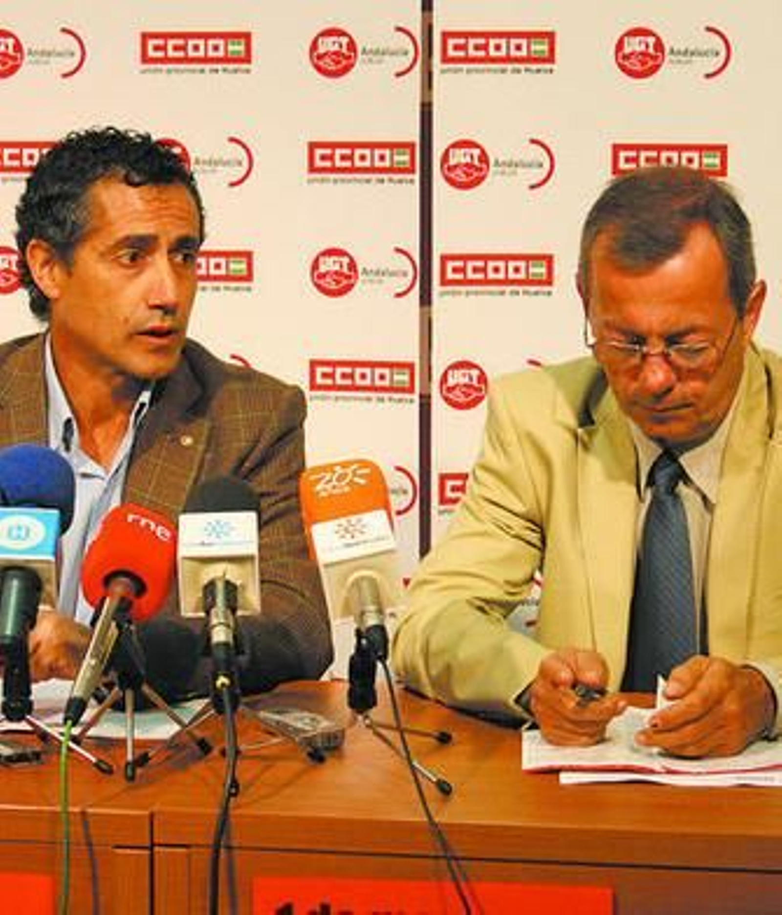 Jorge Puente, de UGT, y José Delgado, de CCOO.