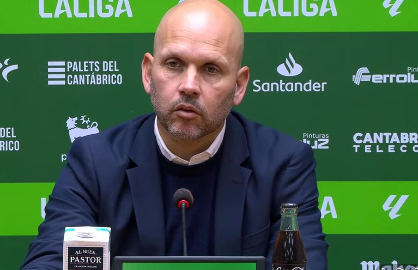 José Alberto en sala de prensa