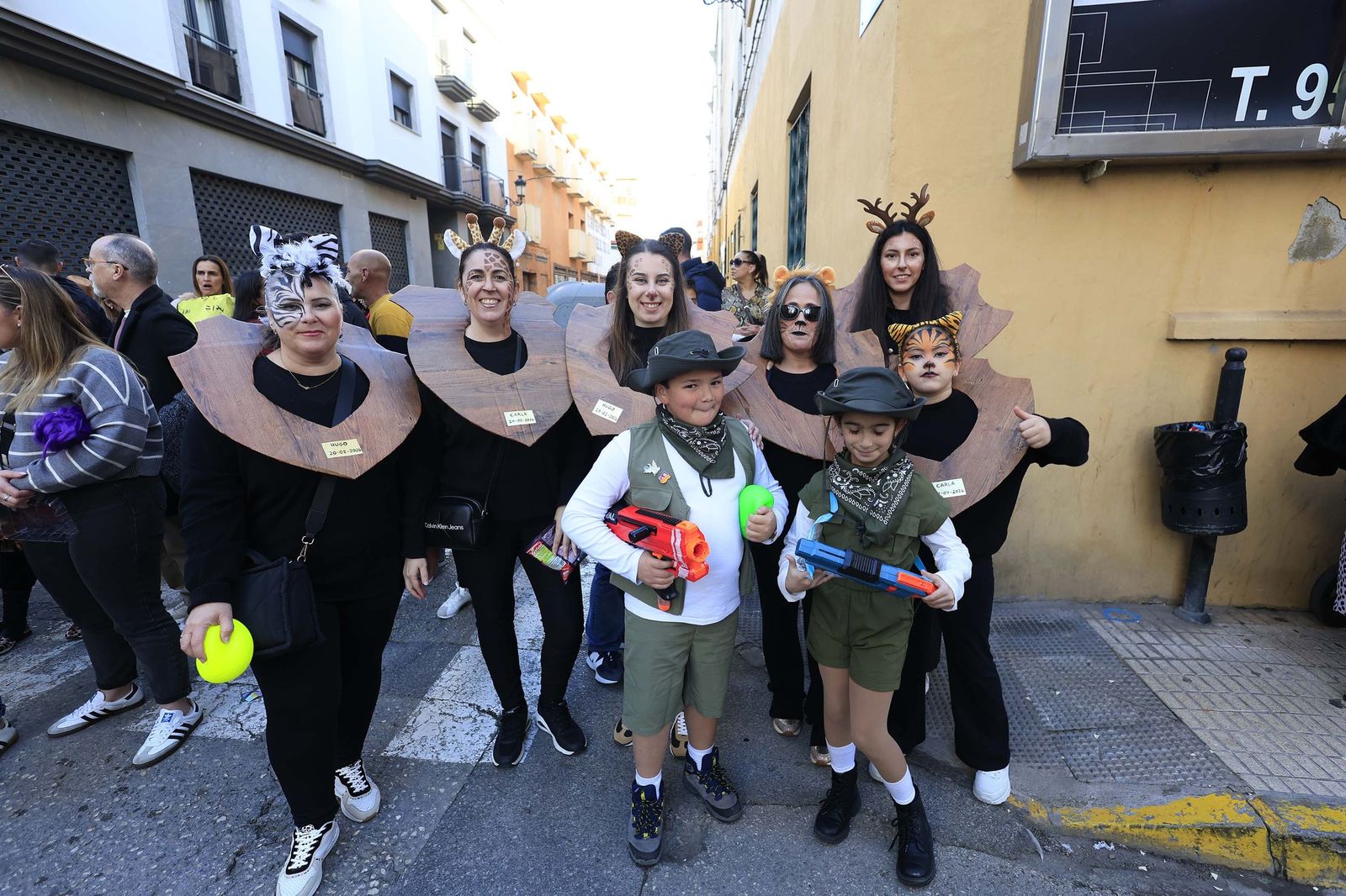 Búscate en las fotos de la cabalgata del Carnaval de La Línea 2026