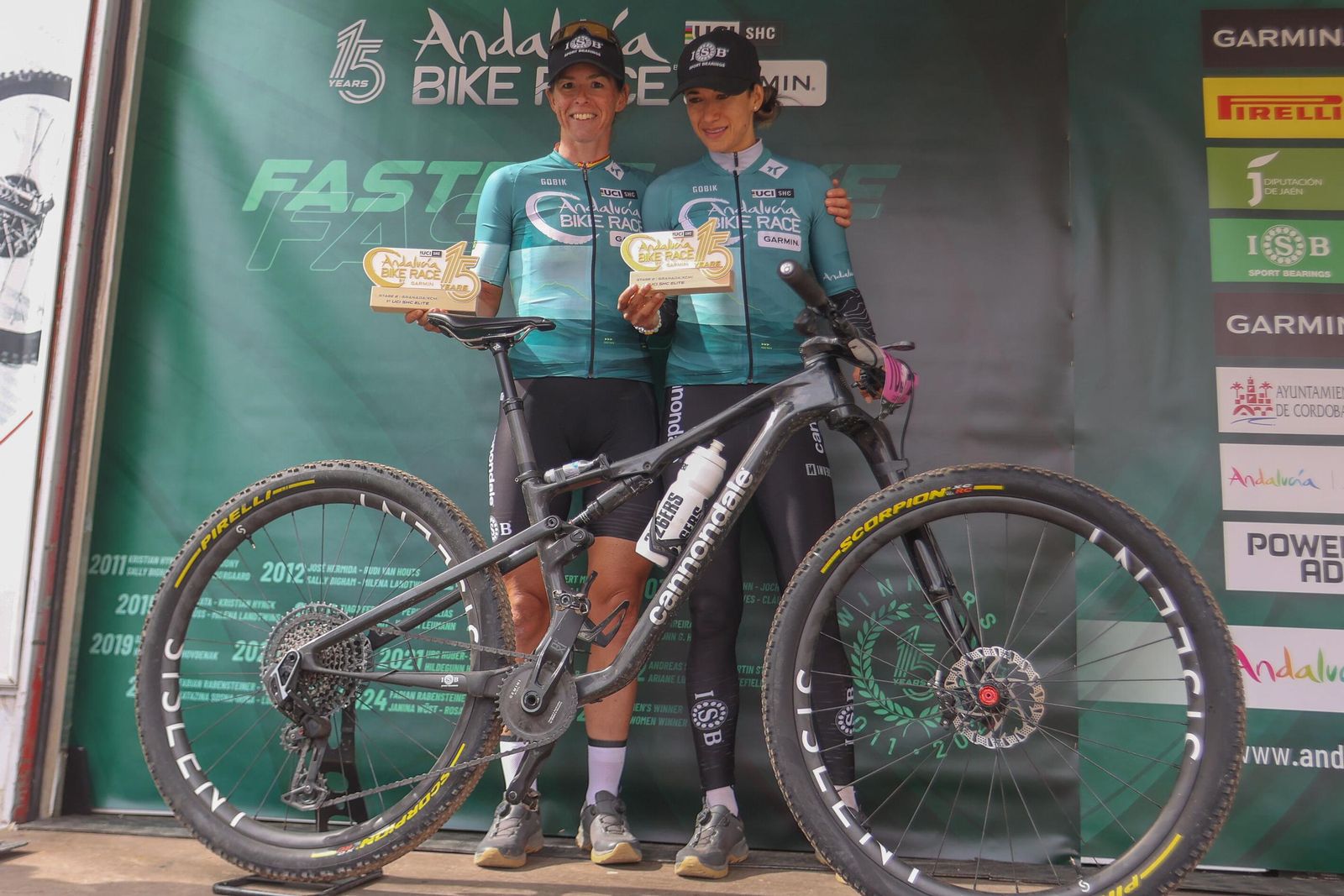 Las mejores imágenes de la segunda etapa de la Andalucía Bike Race