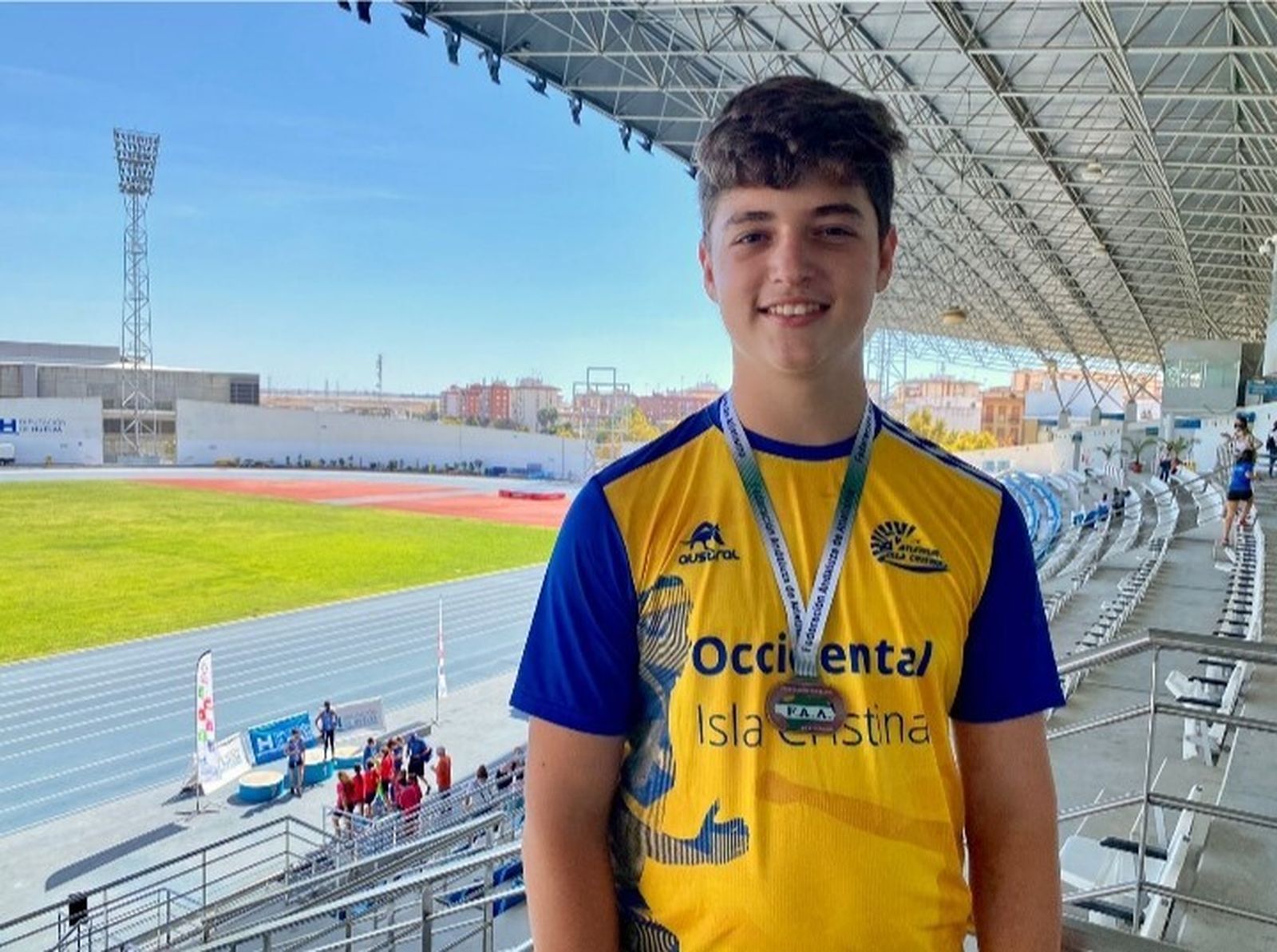 Rodrigo García Orozco consiguió la medalla de plata en lanzamiento de peso.