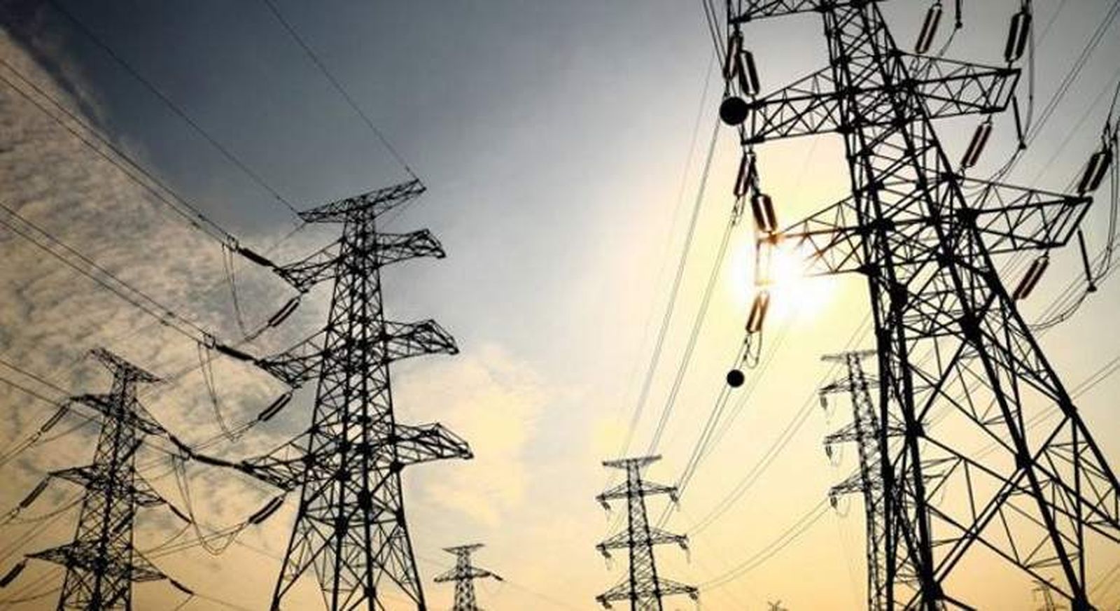 Consumo recomienda la tarifa regulada PVPC para reducir la factura eléctrica