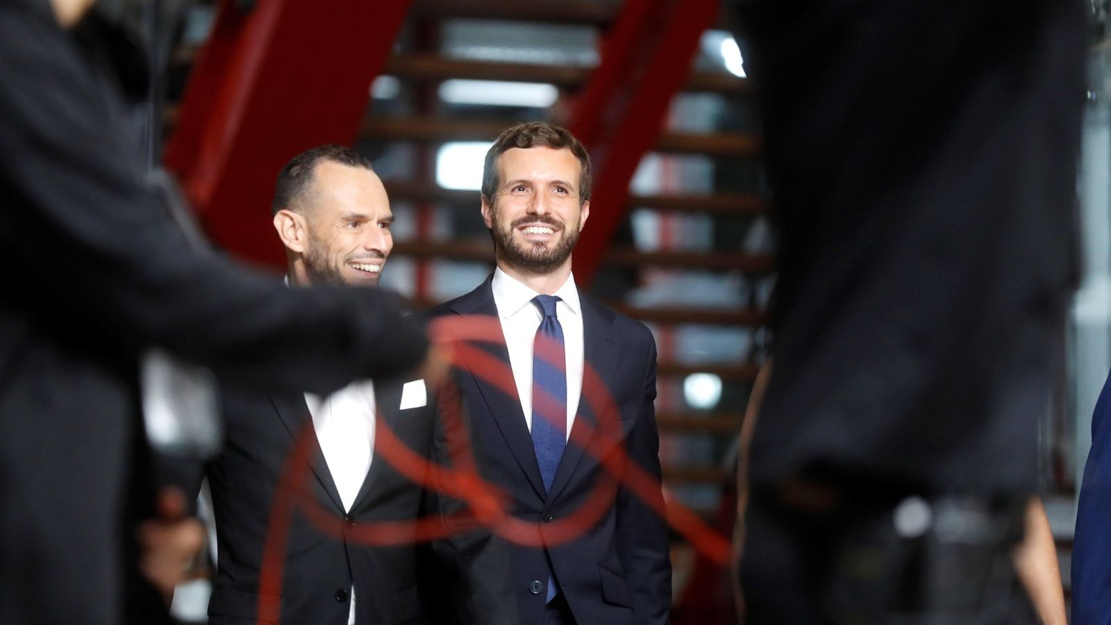 Pablo Casado, candidato del PP a la Presidencia del Gobierno, a su llegada para el debate a 5 del 10N