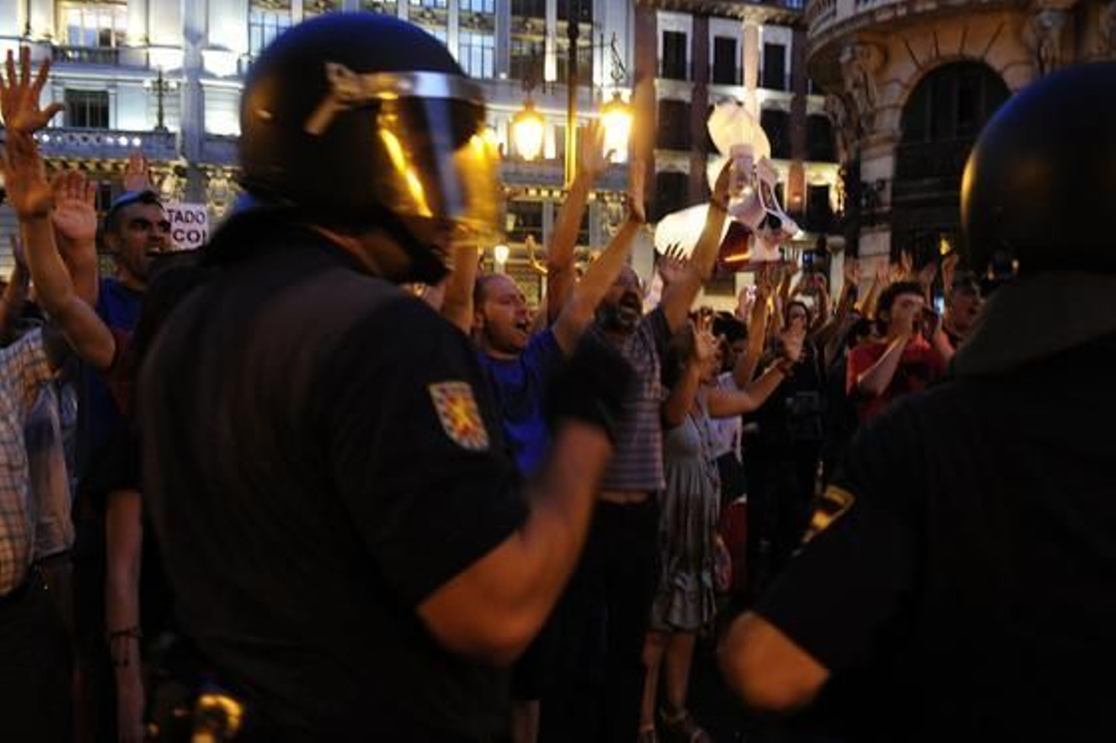 Desalojo de la Puerta del Sol.

Foto: AFP
