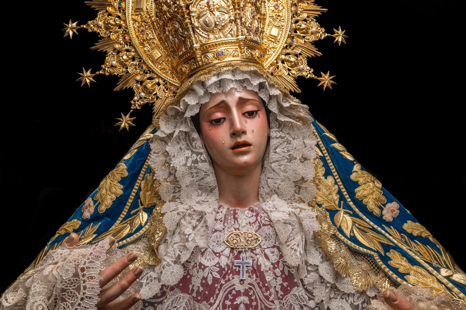 La Virgen de la Angustia vestida para el triduo en su honor