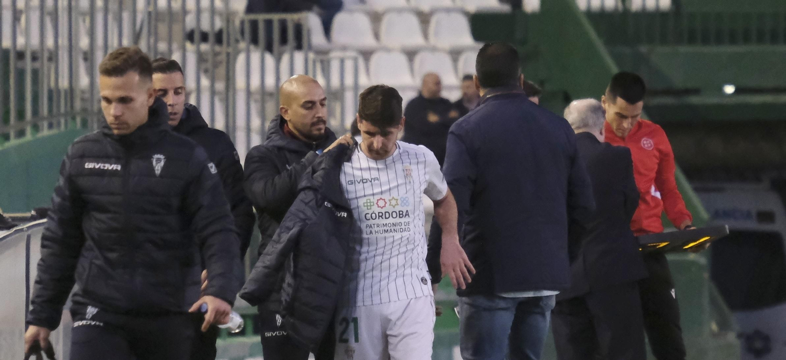 Javi Flores, tras ser cambiado ante el Mérida.