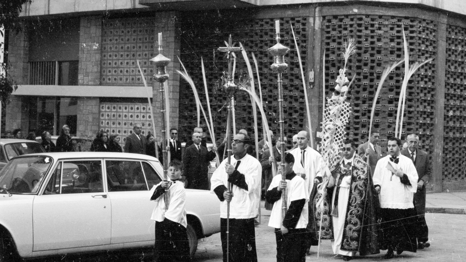 Procesión de palmas por los alrededores de la Magdalena