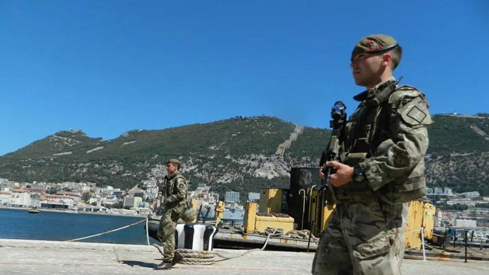 Militares británicos en Gibraltar.