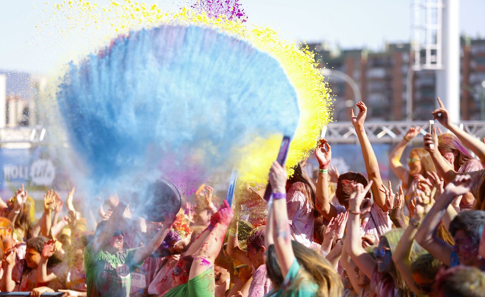 Las tonalidades de la Holi Life, en imágenes