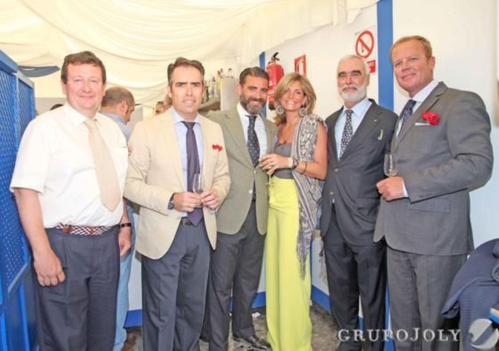 Marc Schmelcher, cónsul de Alemania en la provincia, Stefaan de Clerck, su esposa Cristina Santos, Santiago Bolívar, almirante de la Flota, Matías Urrea, responsable de Comunicación de la Flota, y Rafael Navas.

Foto: Vanesa Lobo