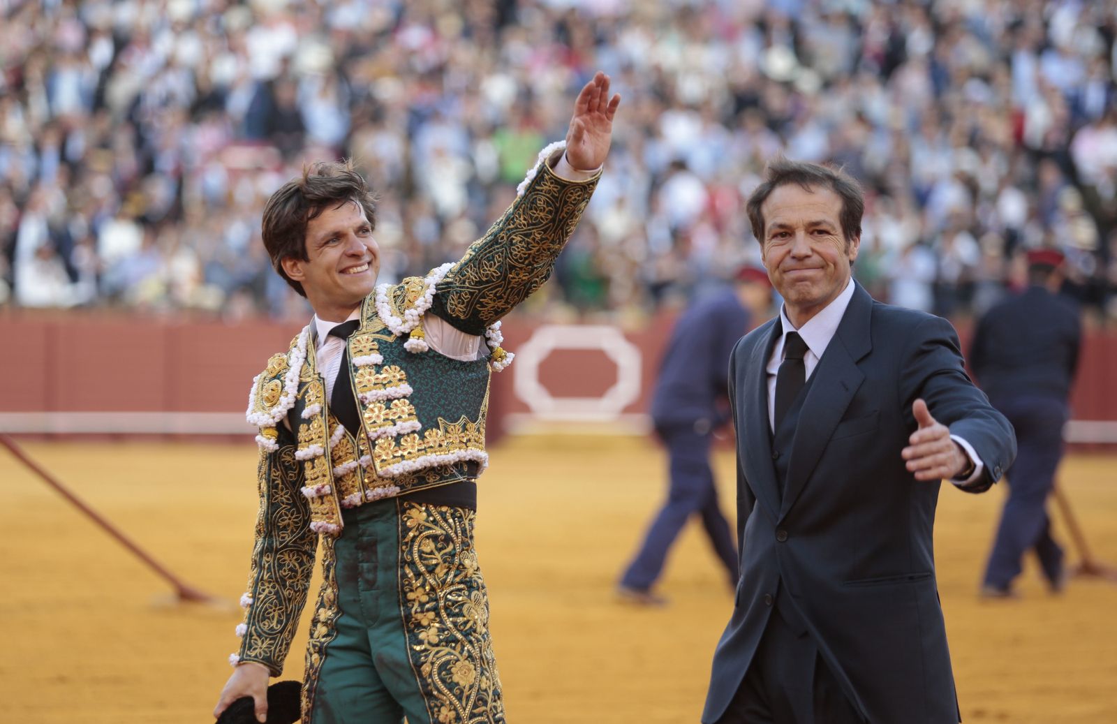 Las imágenes de la octava de abono en la Real Maestranza de Sevilla